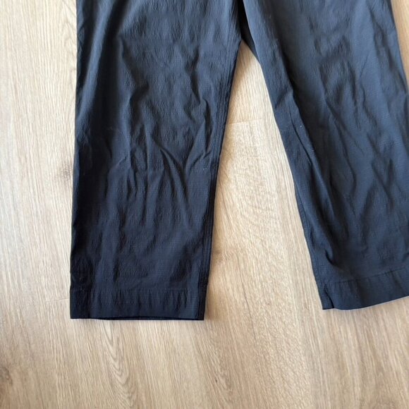 ** Athleta Trekkie Straight Crop Black Size 4P Petite - Picture 3 of 10